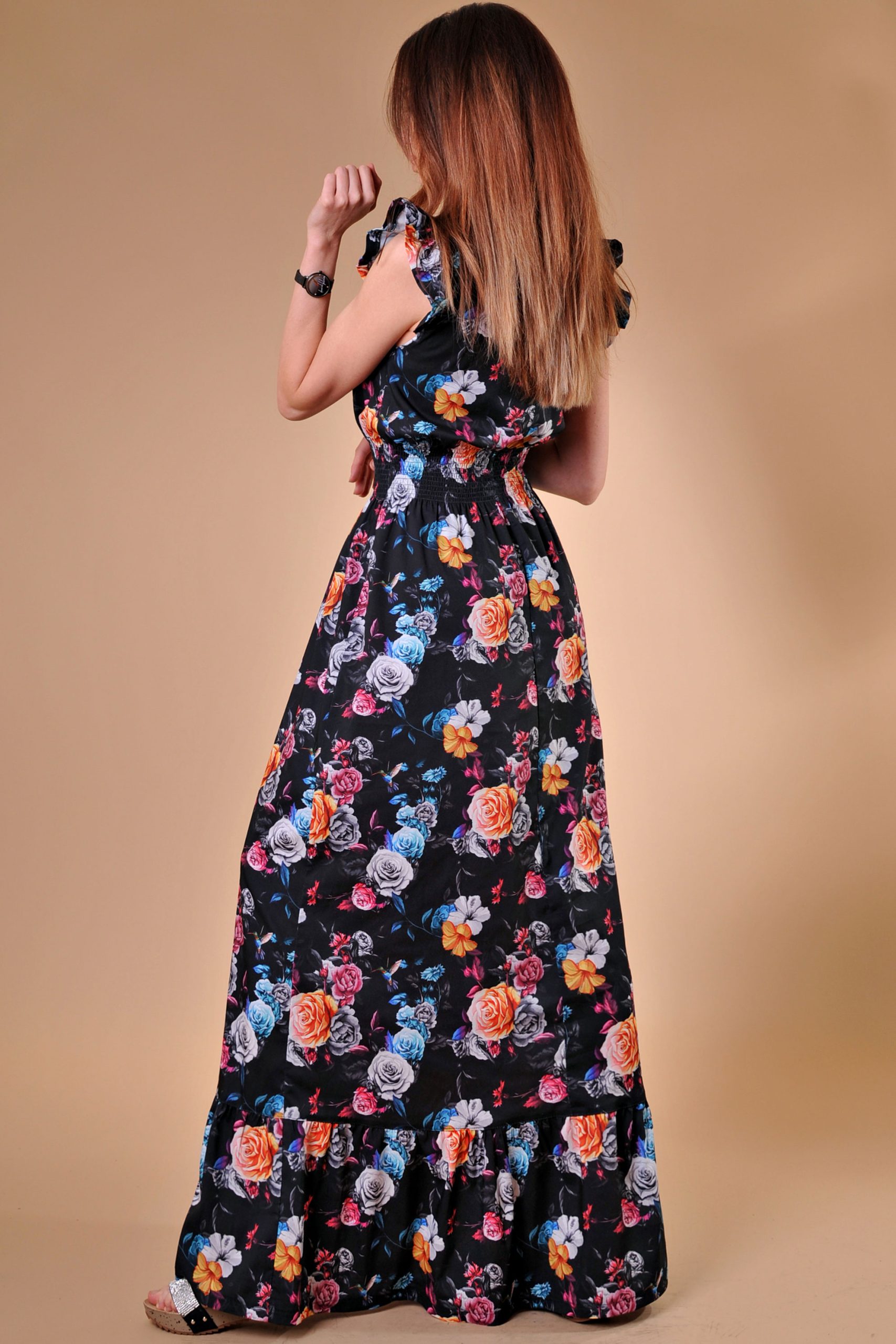 Long summer dress Avia on a black base