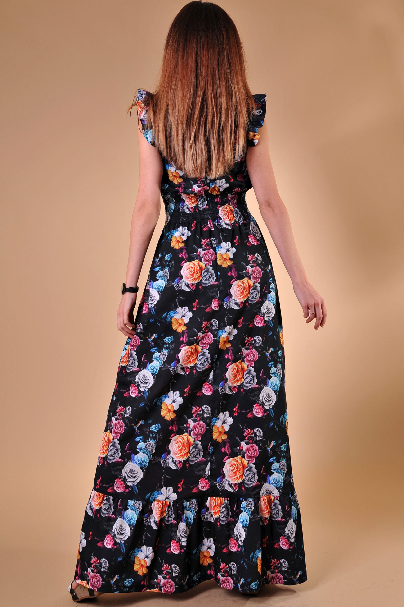 Long summer dress Avia on a black base