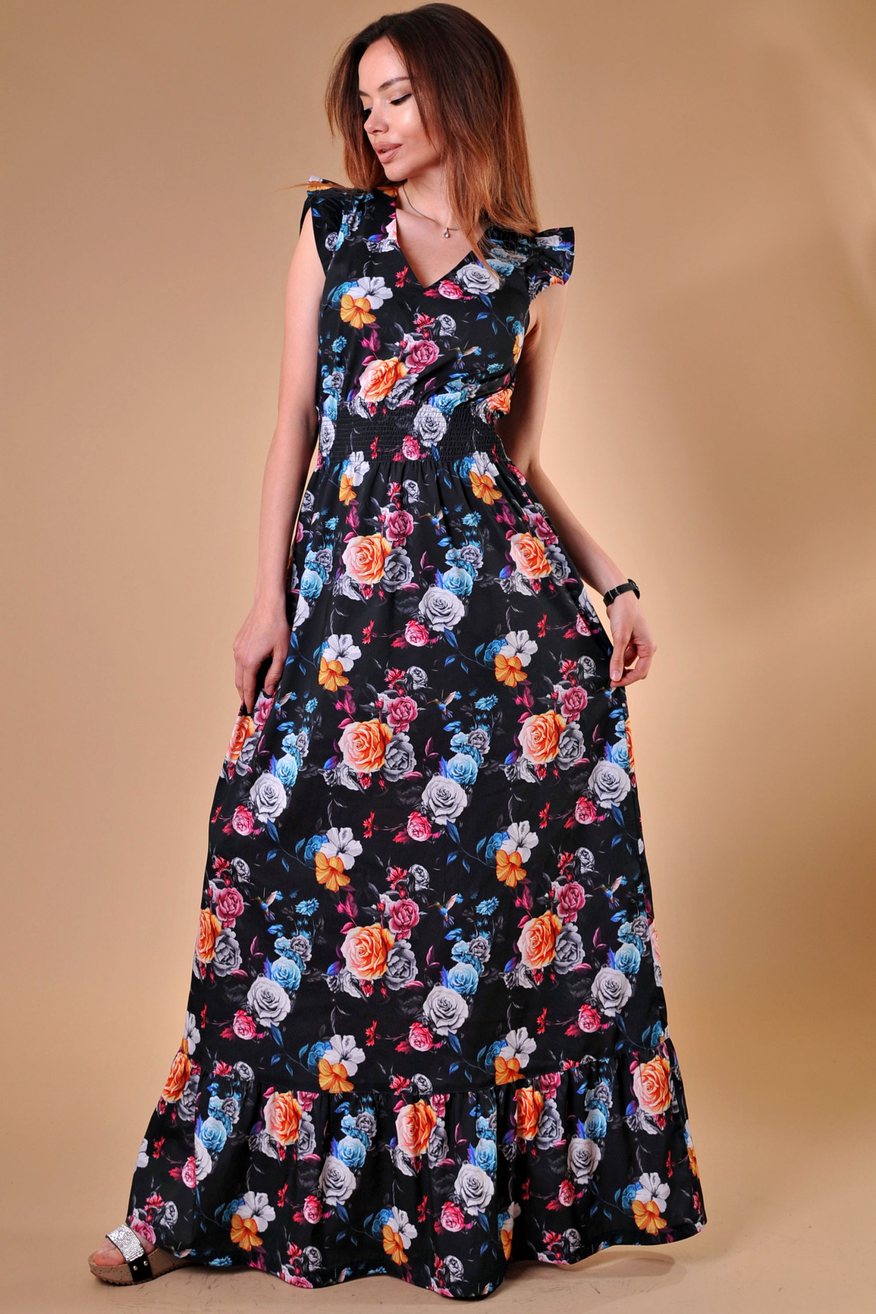 Long summer dress Avia on a black base